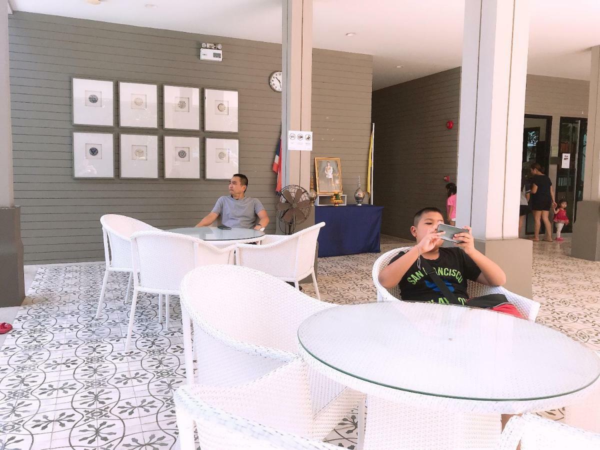 บ้านเพียงเพลิน HHQ Eksteriør billede